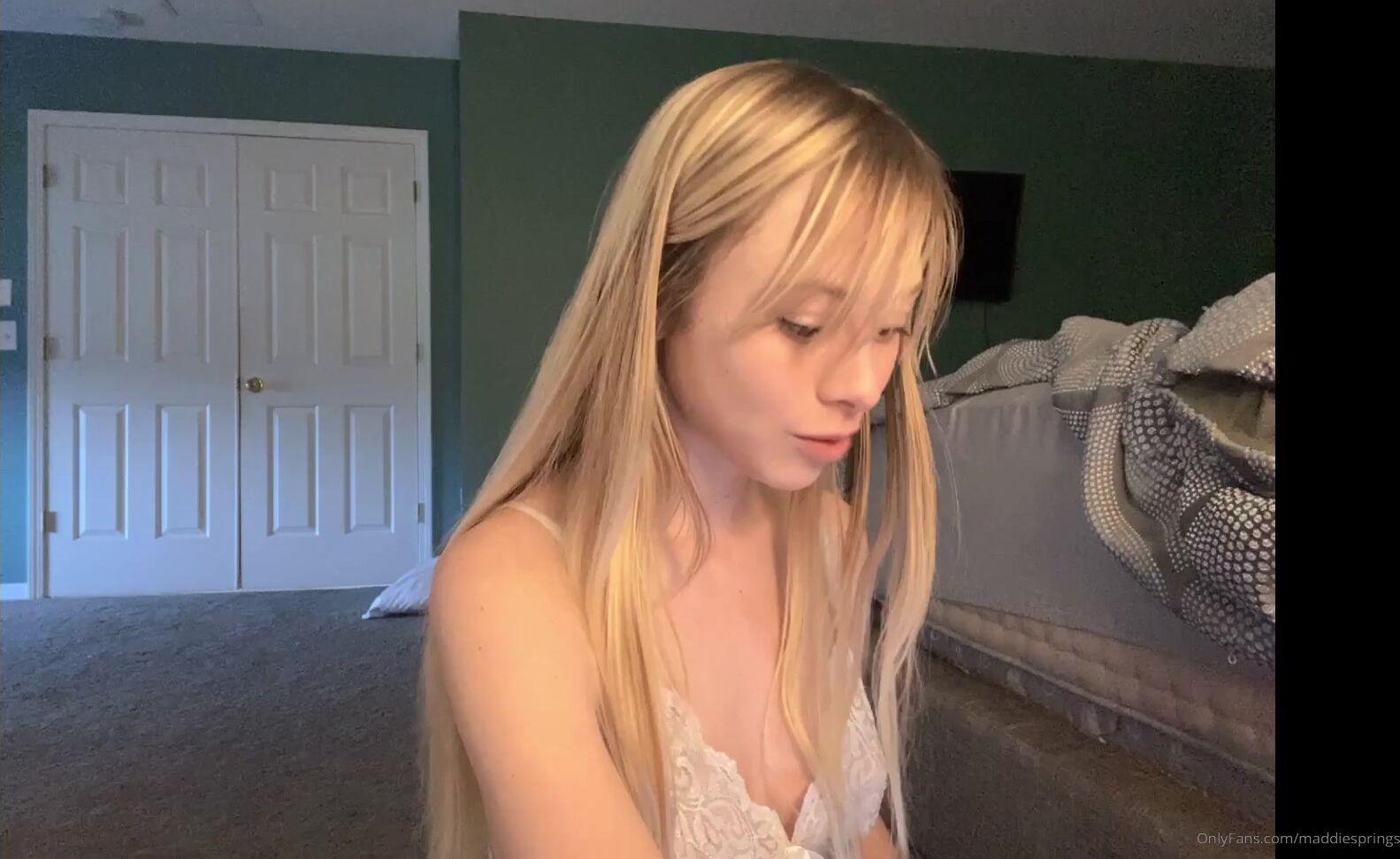 maddiesprings-19-10-2020-1104674075-here-is-my-new-q-a-video-might-try-to-do-these-every-month