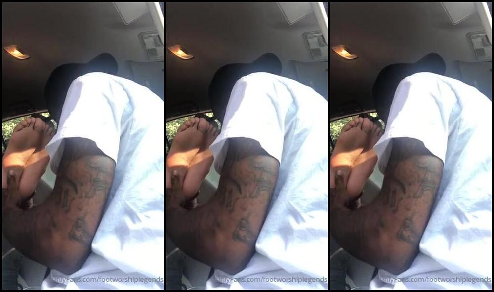 Enjoyyourfetish Onlyfans Hanging Out With My Friend Reallolaredd After A Long Day Of Her Working She Usually Works Long Ship