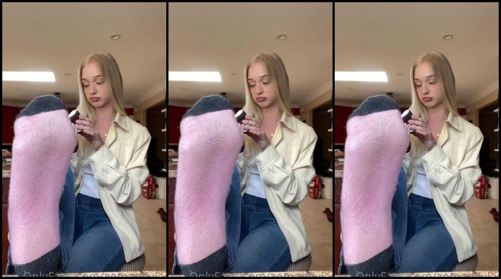 Goddess Kaylee Aka Xomaddykxo Onlyfans Nice And Sweaty Just The Way You Like Them You Ll Have To Wait To Get A Real Sniff Of The Stenchp