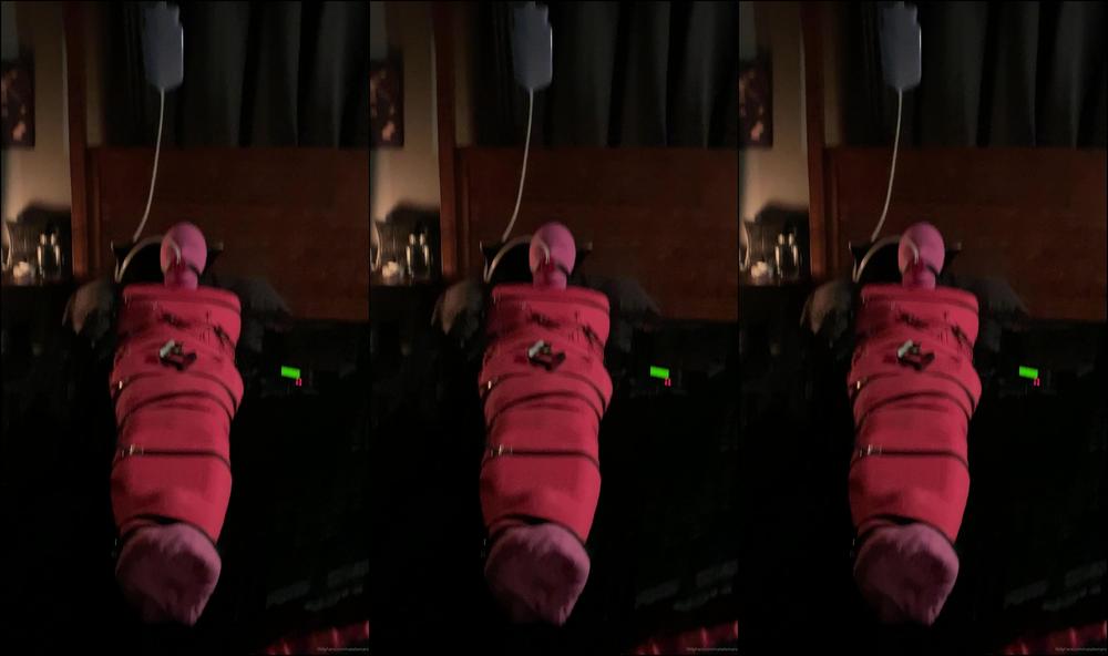 Nataliemars All Mummified In Damazonia S Bed She Fills An En Ma B