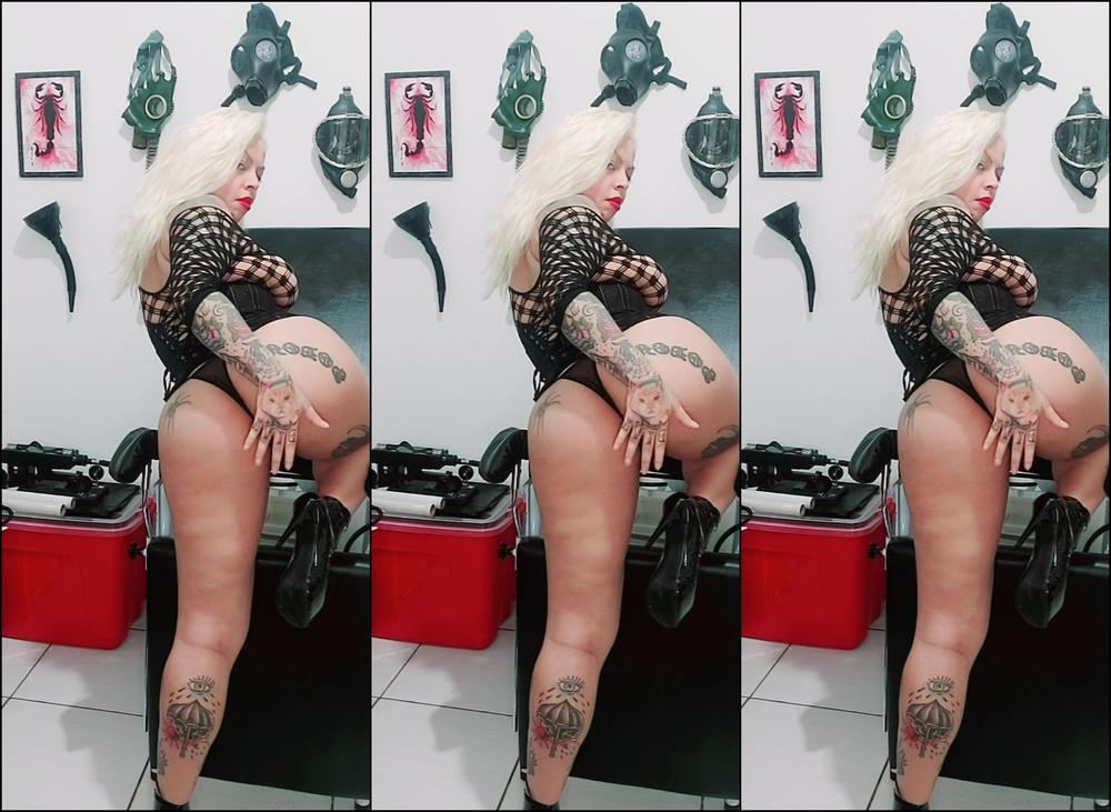 Madamefermans 2291711033 12 03 2021 Boa Musica E Exibicionismo