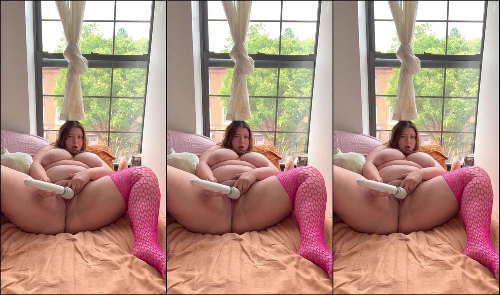 Bigtitsandsmart 3030684864 09 27 2023