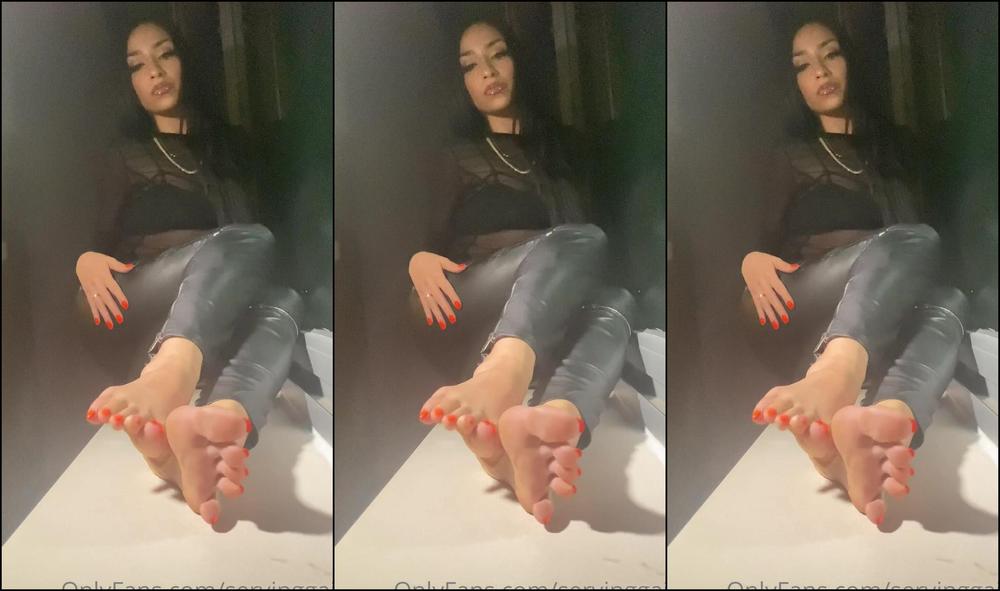 Servinggaia Just Did A Shoot With Jersey Feet I Can T Wait To Se