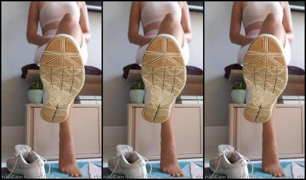 The Legs Next Door Nicknamed The Legs Next Door Onlyfans How Much Would You Love A Post Gym Workout With Your Goddess Nylon Soles And Check Out That Assss