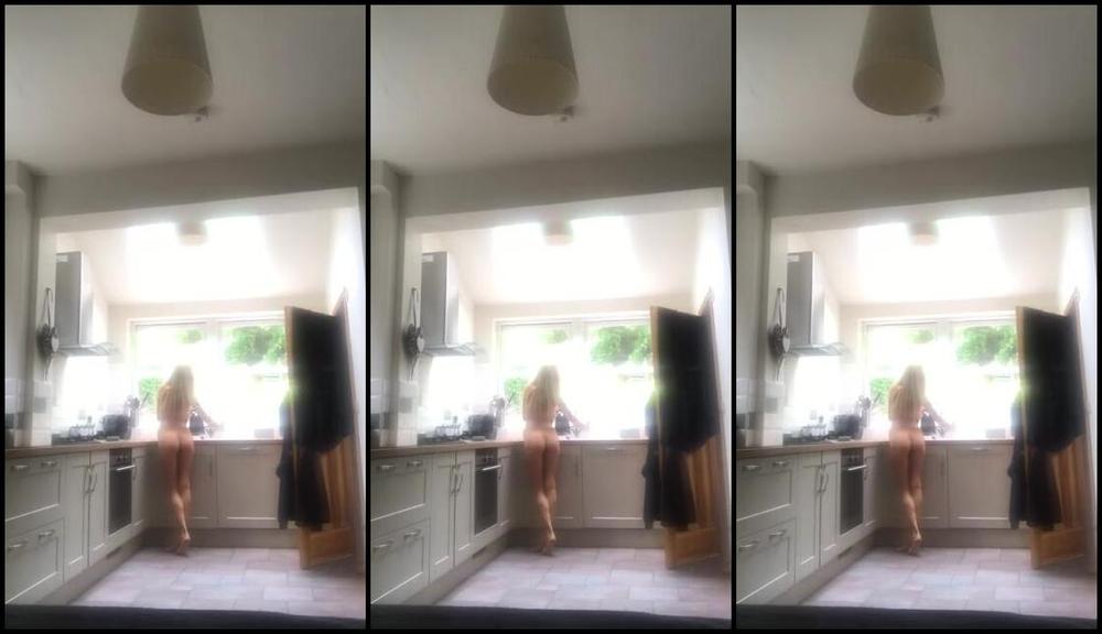 Ladydarkangeluk Onlyfans This Is What I Like To Wear When I M At Home Video Clip Of Me Making My Morning Green Tea