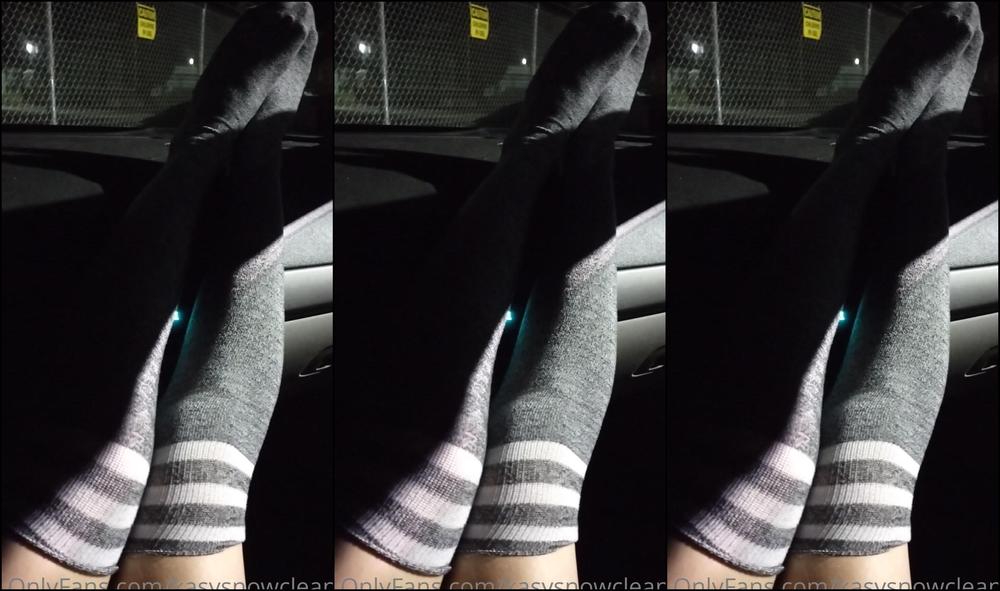 Kasysnowpremium Waiting For A Friend In My Car There Was A Lot Of Live Music At Bars Going On In The Back