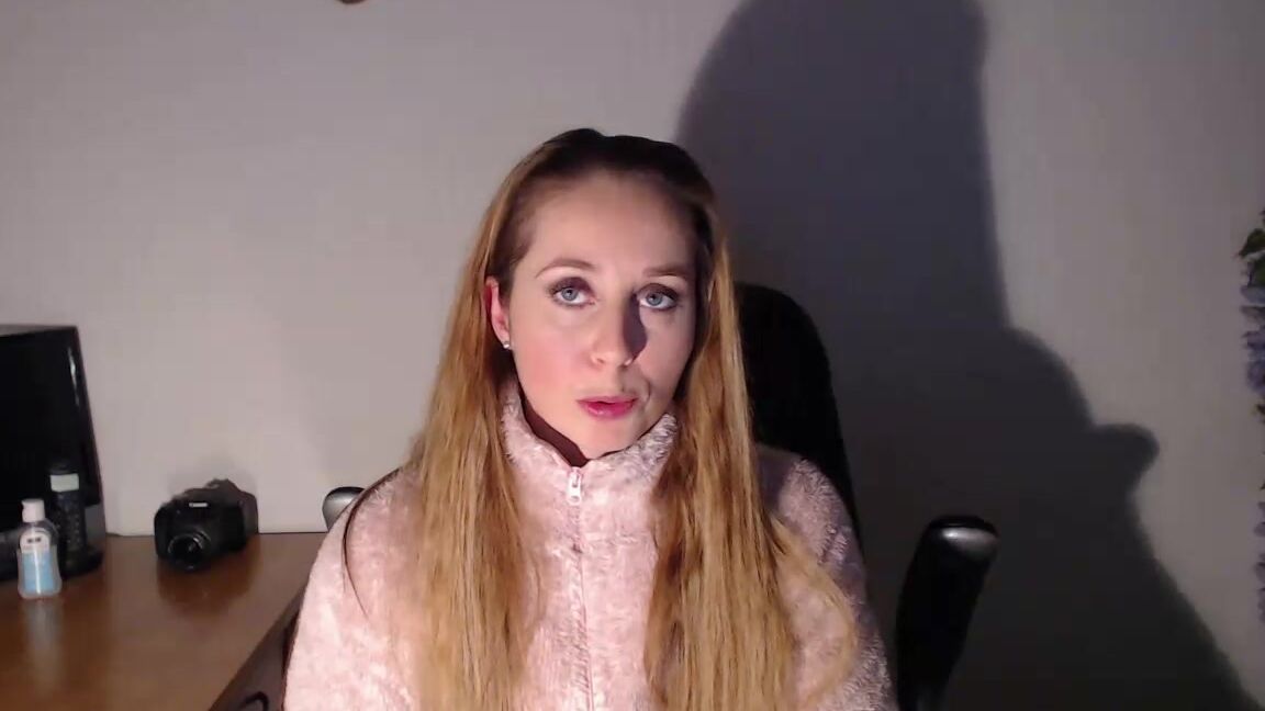 veronagymnast-28-01-2021-2019209995-stream-started-at-01-28-2021-08-52-pm-lockdown-chat-p