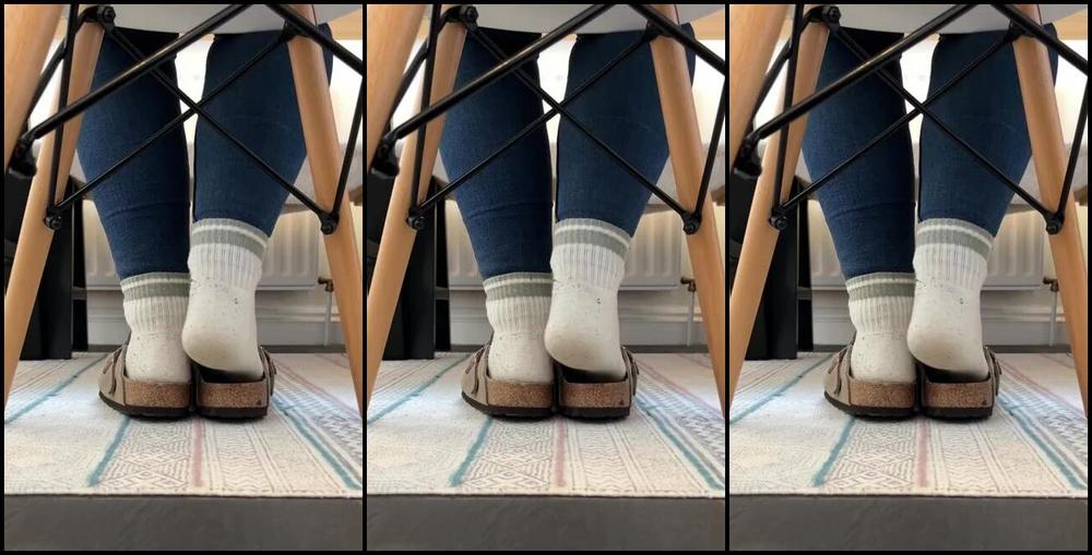 Mimisfeet1 Aka U81134601 Onlyfans Smelly Socks Under The Table Tease