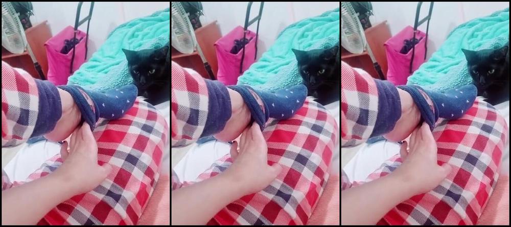 Feetvampire Nicknamed Feetvampire Onlyfans Feet An Catshahai Know Its Not Very Sexy Buttoday Im Like This