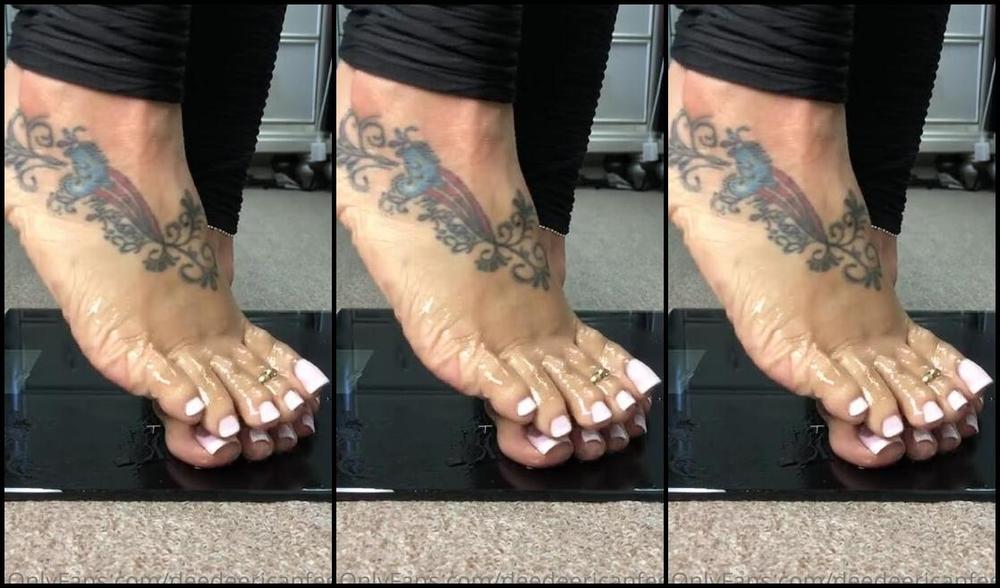 Deedeericanfeet Onlyfans As Requested Super Oily Toes
