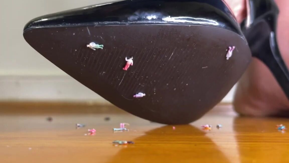 Giantess, Feet, Ebony Foot Fetish, High Heels, Barefoot giantess high heel smashing ManyVids