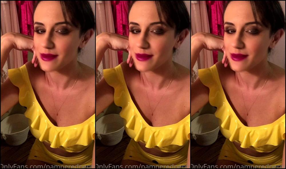 Pamperedpenny 2014558269 01 23 2021 I Had A Lovely Latex Milf Photoshoot In The Kitchen With My Husband You Have No