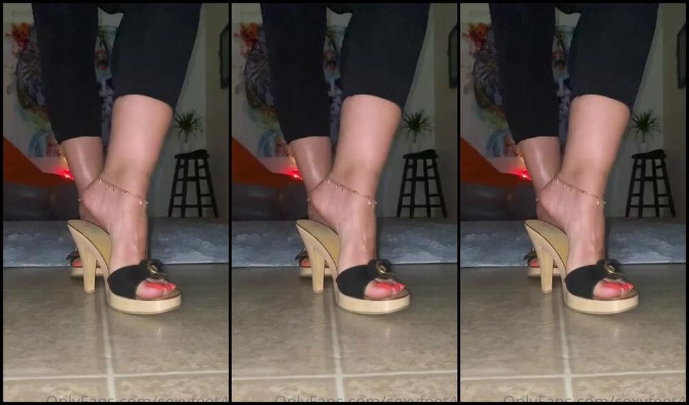 Sexyfeet47 Onlyfans Morning Boys Thursday True Story Of How I Caught A Foot Boy Staring At Me Gorgeous Feet Behind Me