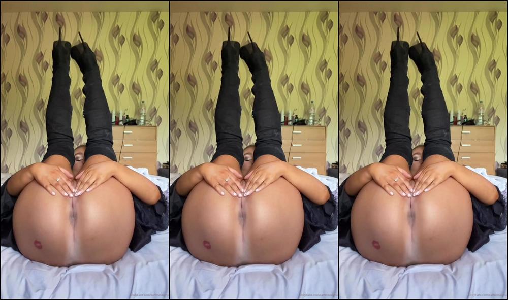 saffronleighx-14-05-2020-319915015-double-penetration-anal-beads-are-my-new-favourite-makes-me-squirt-so-much-having-s