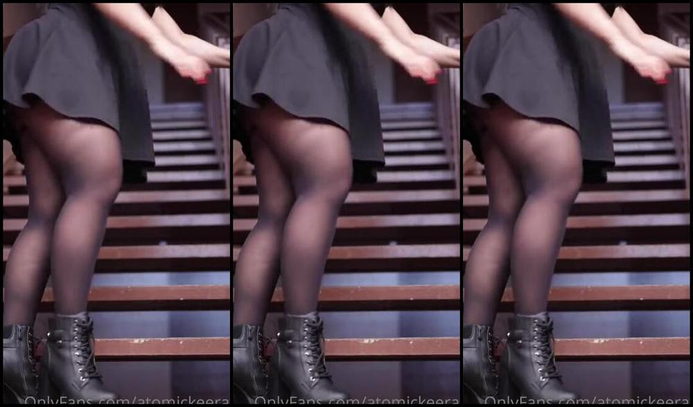 Atomickeerati Onlyfans Teasing My Neighbors Before Get Back Inside And Play With