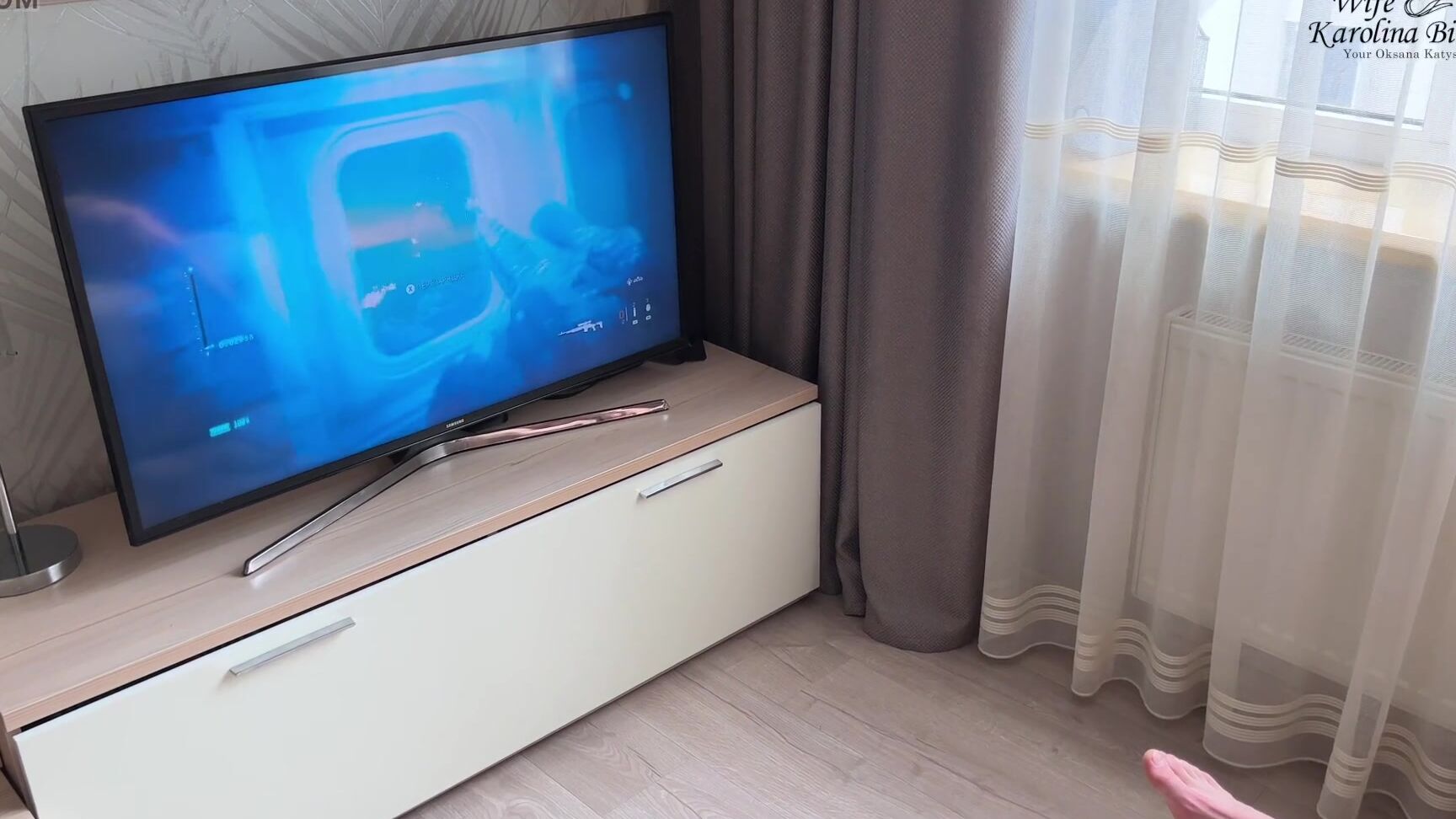 Oksana Katysheva Stepson plays the game console and fucks his hot stepmom in the throat! xhamster