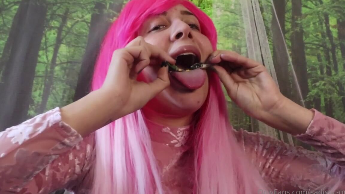 Sadistic Queen For Special Vore Hd P Tiny S Get To Be Eat