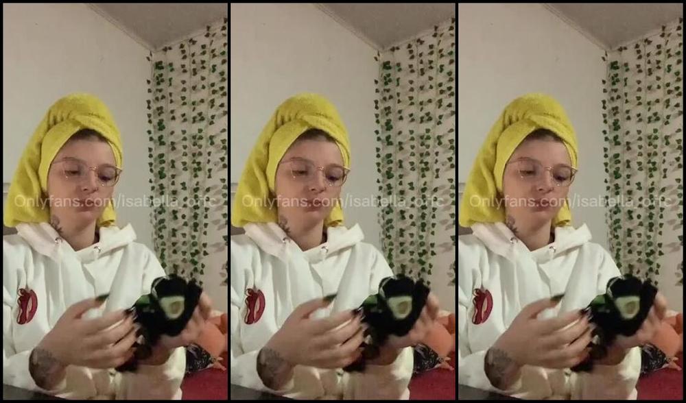 Goddess Ana Nicknamed Urfeetgirlofc Foot Fetish 02 18 2023 Onlyfans Video Meias Porque Hoje Esta Frio Socks Because Today Is Cold