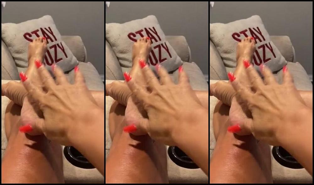 Queenofmean Nicknamed Realqueenkasey 05 21 2022 Onlyfans Video Thank You To The 2 Subs Who Just Sent Me Anklets Awesome Job Picking Them Out