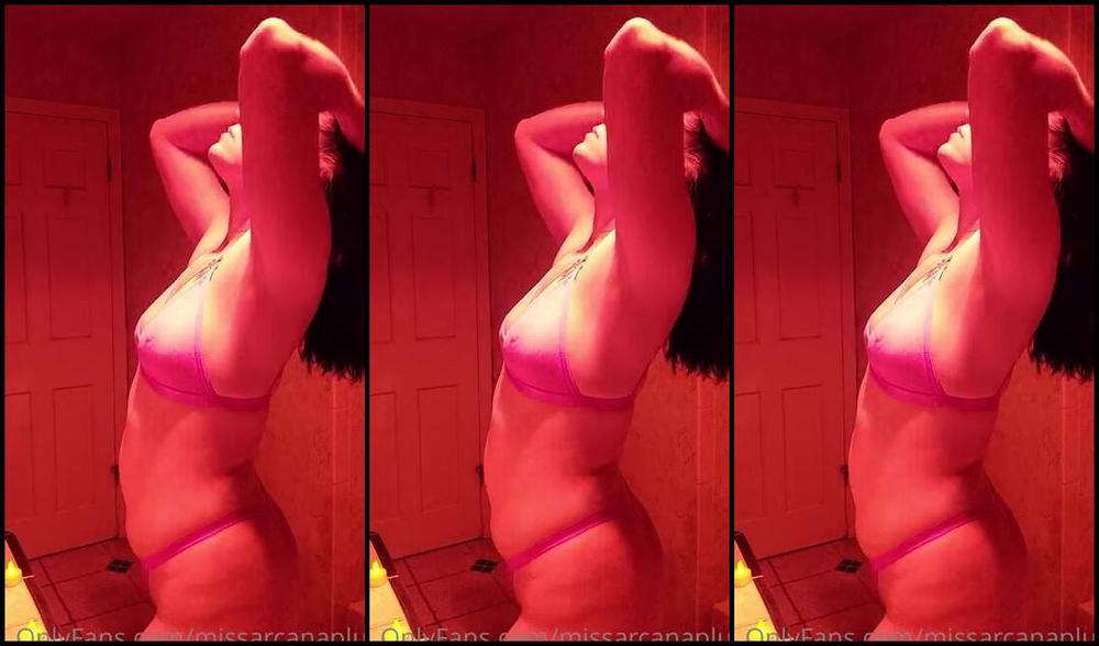 Missarcanaplus Nicknamed Missarcanaplus Onlyfans Another Mid Set Video Okay Well This Set Is Almost Over But Comeon Does This Look Good On Me Or