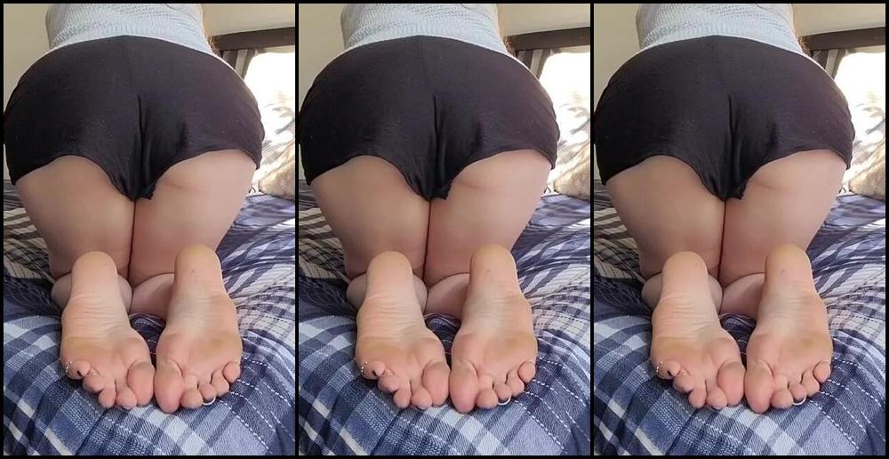 Megan Fletcher Aka Sweetsoleprincess Onlyfans Requested A View From Behind Showing Feet And Slightly Dirty Soles I Added