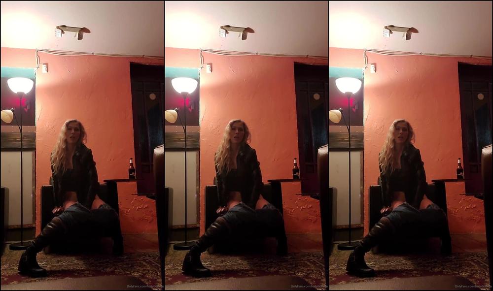 Hollyhotwife Public Orgasm Video You Voted For It Now You See It I Strolled Into One Of The Side Roo