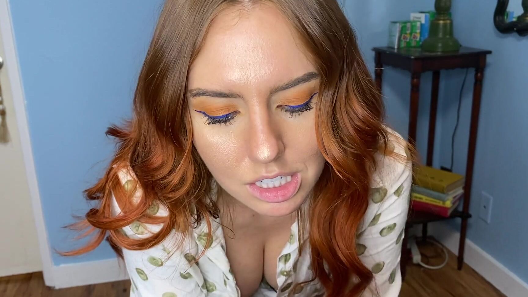 Femdom, Foot Fetish, Nylon Worship, Pantyhose Domination, SFW, Secretary hose-pink-toes-nylon-secretary ManyVids