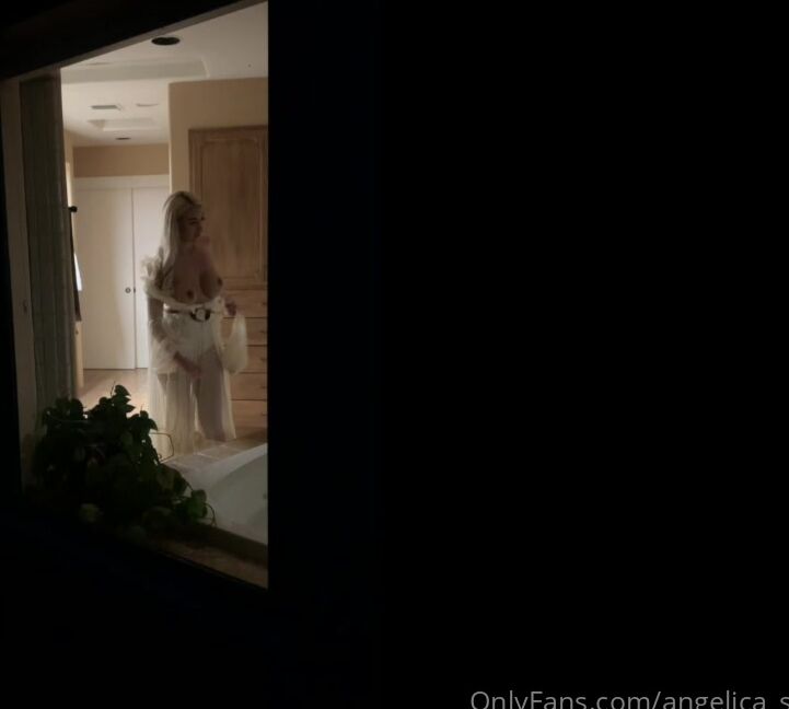 Angelica Swiss Peeping Tom