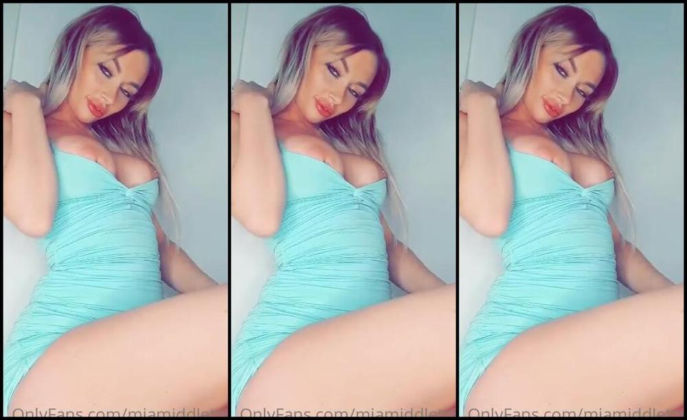 Mia Middleton Nicknamed Miamiddleton Onlyfans Sending You All A Little Fuck Me Thursday Video Treat
