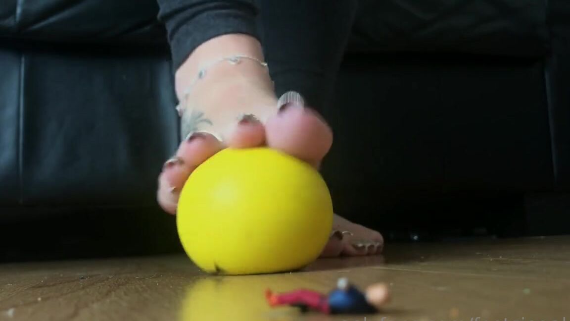 Footsiegalore Onlyfans Only Fans Exclusive Footsie Giantess Style