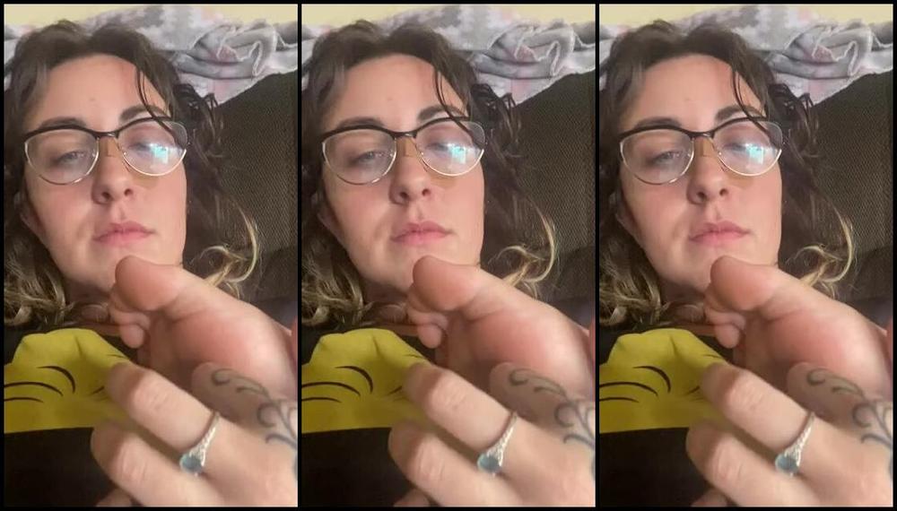 Capri Nicknamed Capritoes Onlyfans I M Hung Over Have A Cut On My Nose But I Have A Cute Set Of Feet In My Face So I Guess It S Ok