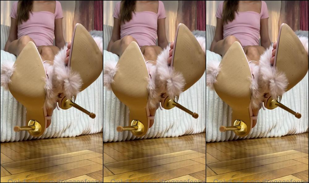 Froggeefeetvip I M In Love With These Cute Little Heels