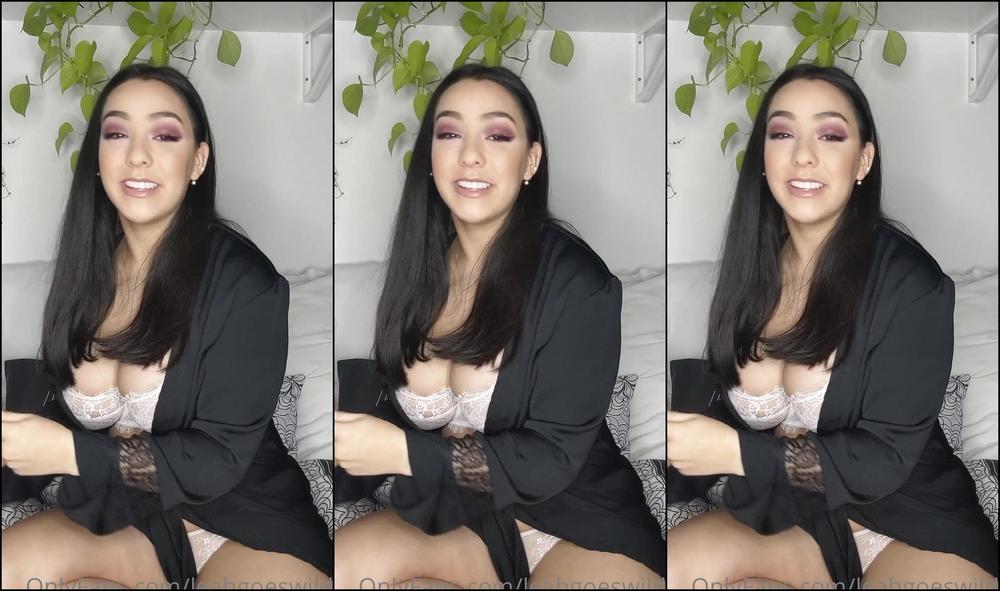 Leahgoeswilde Sex Toy Show Tell Which One Do You Want To See Me Use First