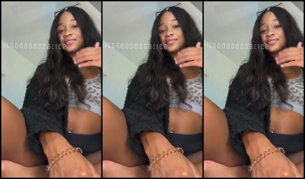 Itsbabyalicex Nicknamed Itsbabyalicex Onlyfans How Do We Feel About The White Toes