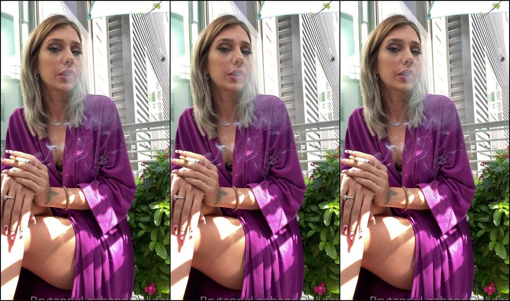 Justnitnee Have A Morning Smoke Chat With Me