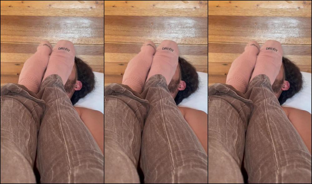 Goddessfendi 3410012185 07 21 2024 Would You Worship My Sweaty Soles After A Long Plane Ride From Vegas To Ny