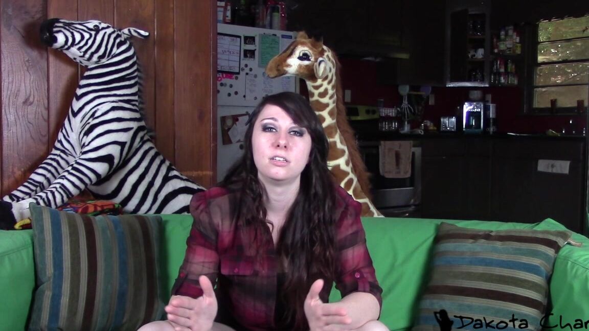 Dakotacharmsxxx Omg Its So Small