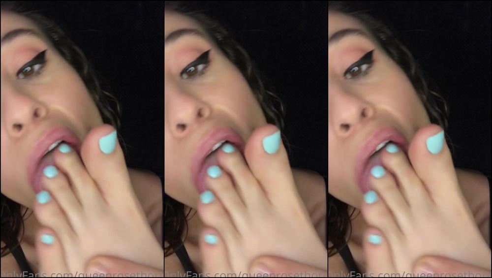 Queenrosethorn Close Up Self Worship With Baby Blue Toes They Smell So Good Too