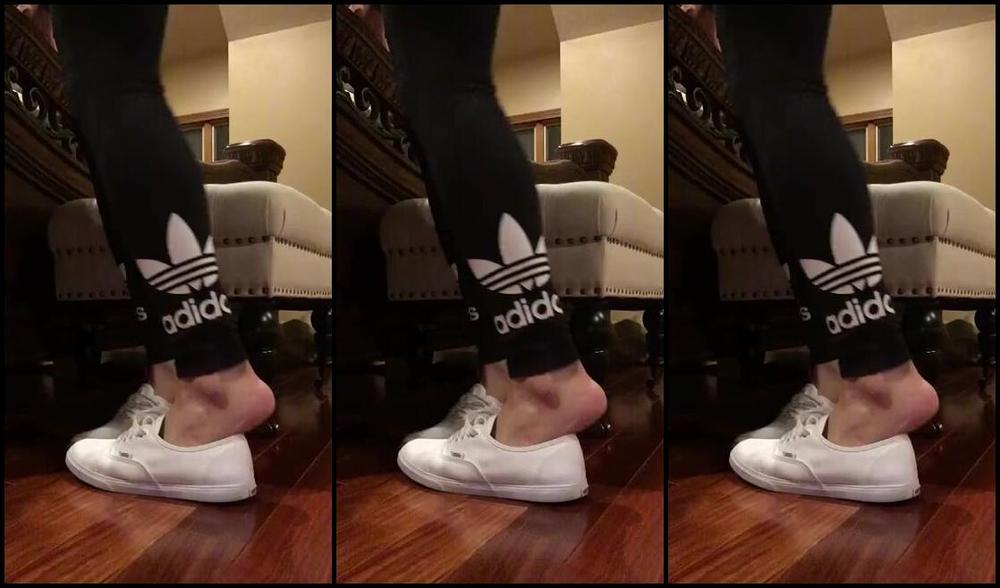 Theenchantressb Nicknamed Theenchantressb Onlyfans Vans Shoe Play Arq