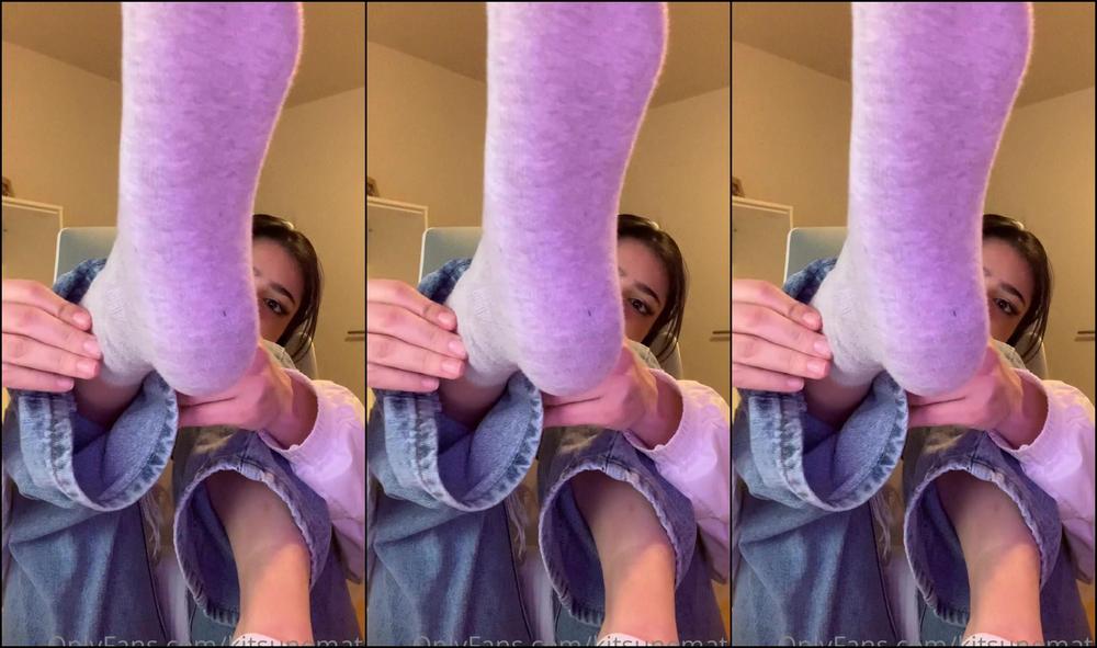 Kitsunematic Tired With A Bit Of A Headache But Wanted To Take A Vid Taking My Shoes Socks Off When