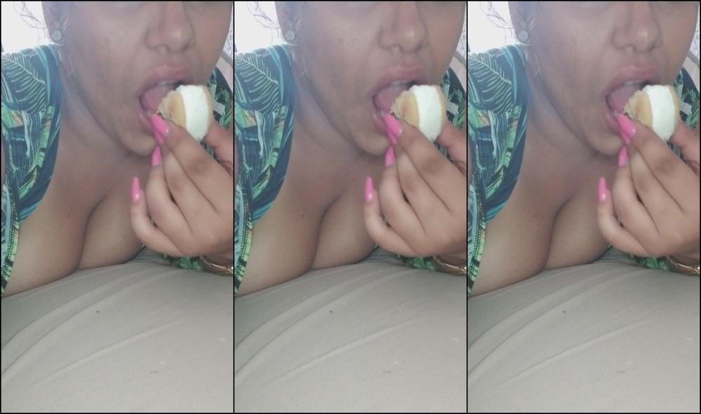 Thickprsoles Hmm Who Has A Hand Mouth Fetish Watch M