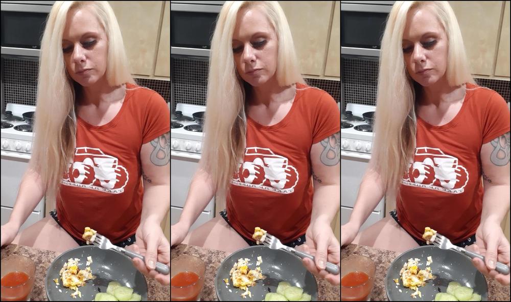 Cynthiatazer Swipe To The Right For A Morning Chat I M Ass Backwards This Is Actually About The Time