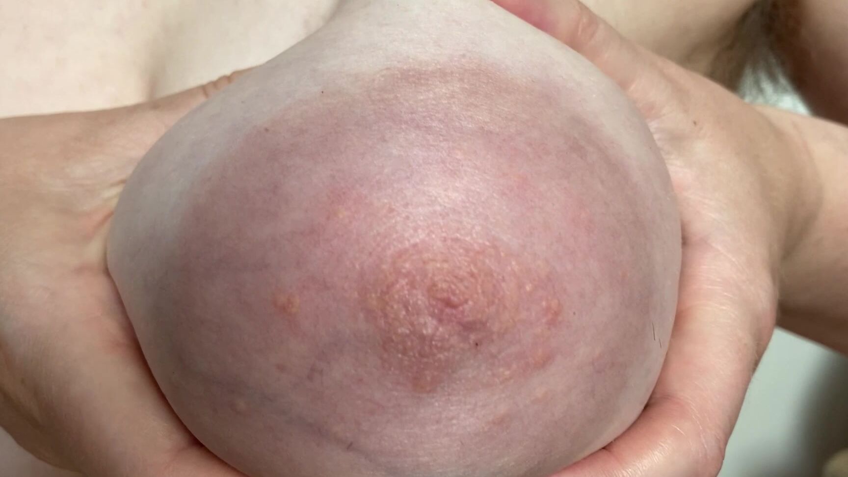 Kinkyemma Let Mommy Touch You While Breastfeeding