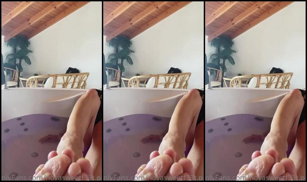 Indubiopronova Nicknamed Indubiopronova Onlyfans Hot Water In The Jacuzzi Accompanied By My Dripping Wet Nylon Legs And Feet Watch