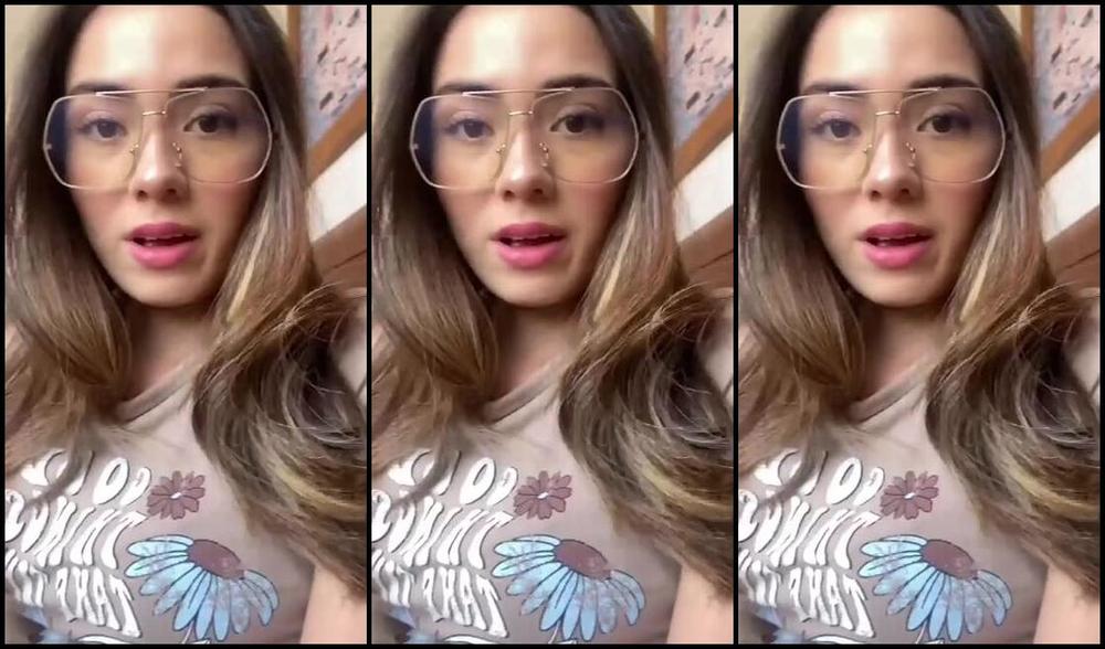 Moringa Paz Nicknamed Moringapaz 12 11 2024 Onlyfans Video Part 2 Of Self Sniffing After Arriving Home