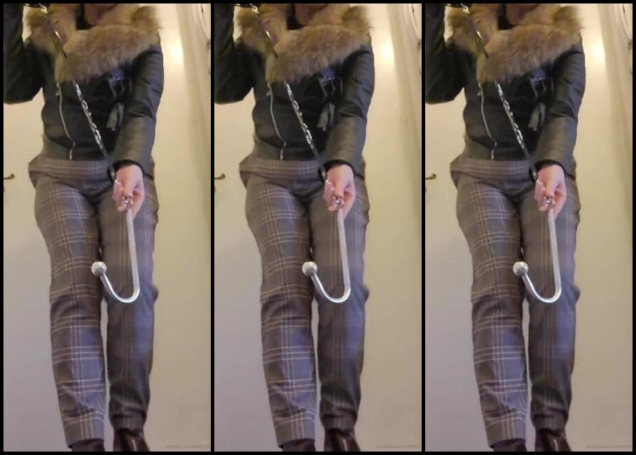 Miss B Nicknamed Missb52S Onlyfans 01 18 2023 This Is What You Will Wear To Clean The House