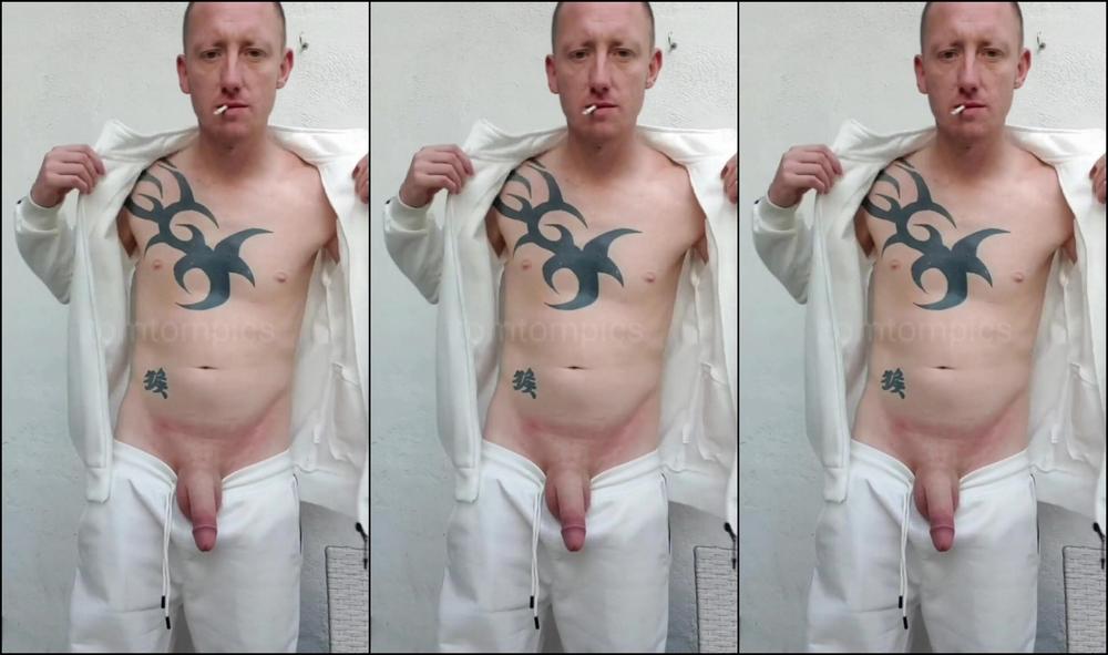 Tomtompics Smoking In White Trackies For The Smoking Lovers Come And Light Up With Me And Have