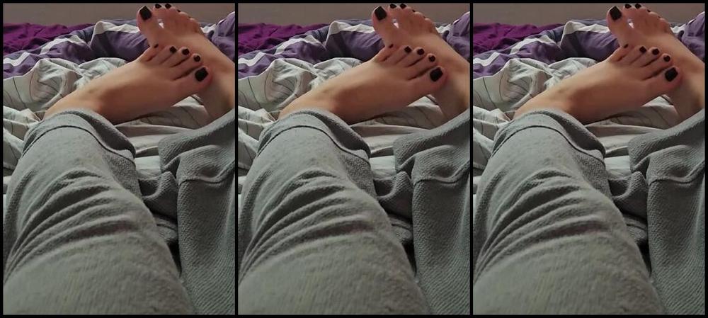 Mel Demie Nicknamed Meledemie Onlyfans Im So Ready To Take New Pics And Vids With This New Nail Color