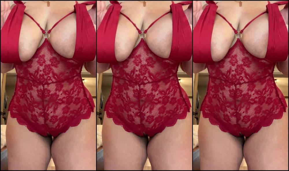 Sultanacurves 3045669153 10 10 2023 One Titty Is Floppier Than The Other Today Hehe A Question For You All I Will