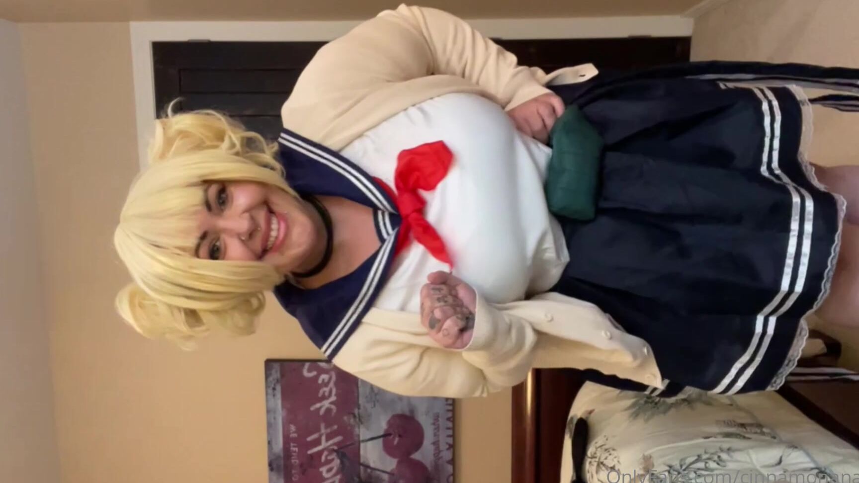 Cinnamonanarchy Himiko Toga Rides A Dildo For The First Time School Grrrls Are Such Awkward Little Th
